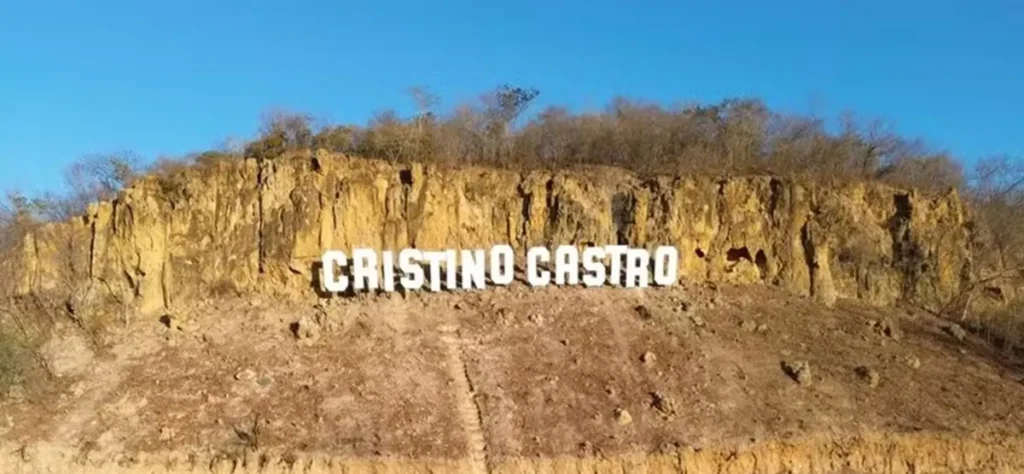 Letreiro - Cristino Castro