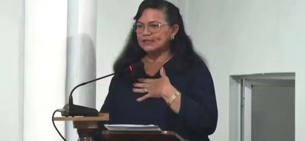 Elizabeth Maciel