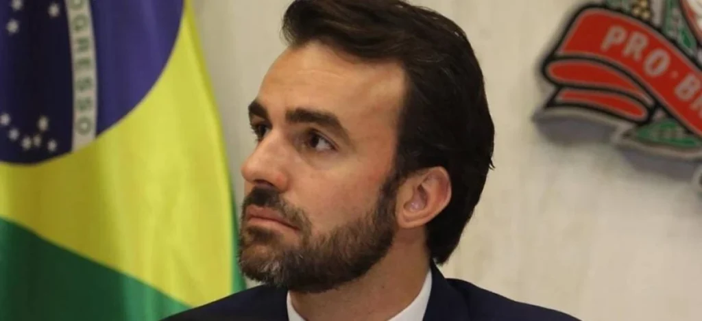 Lucas Bove