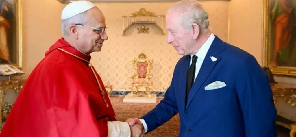 Rei Charles III e Papa Leão XIV