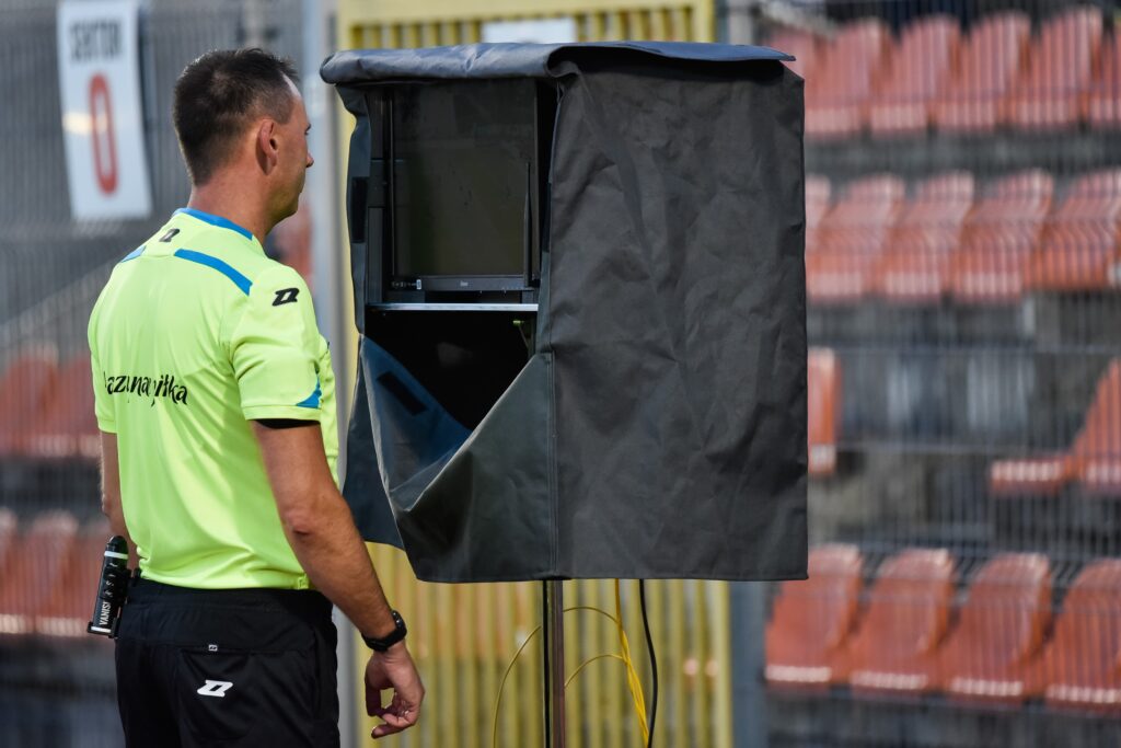 VAR