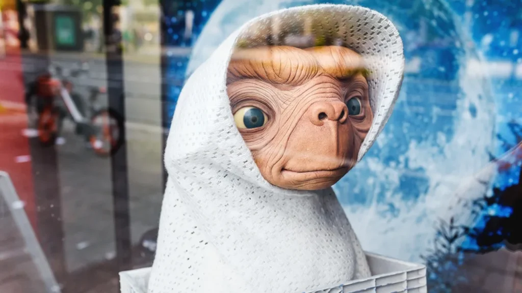 ET