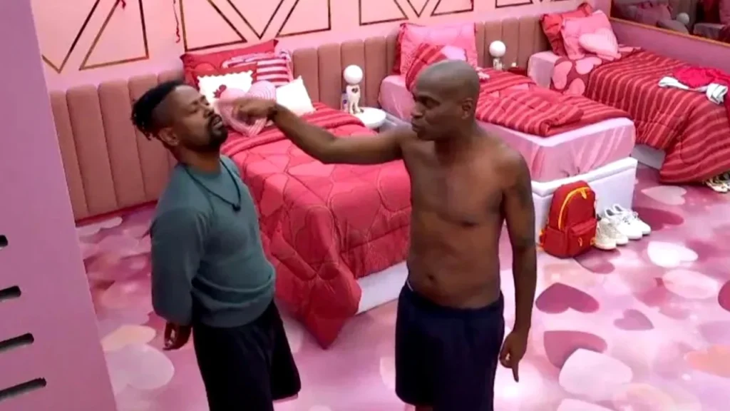 Edilson Capetinha e Leandro - briga