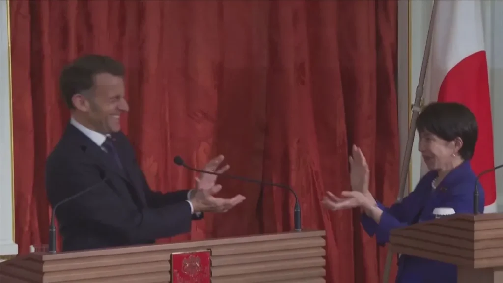 Macron Dragon Ball