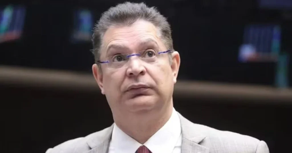 Sóstenes Cavalcante
