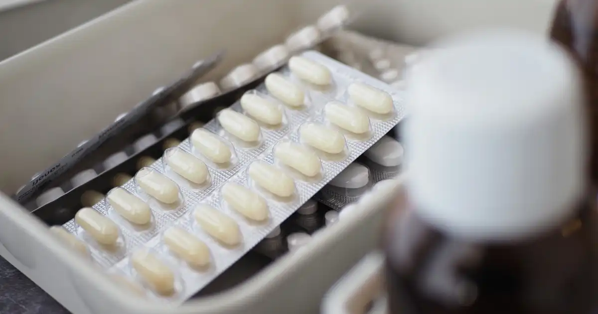 descarte de medicamentos como jogar remédios fora